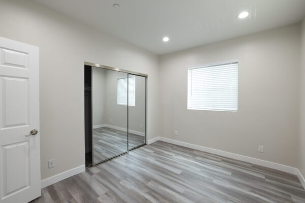3921 - Image 9