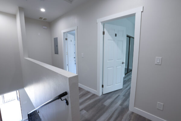 3921 - Image 8